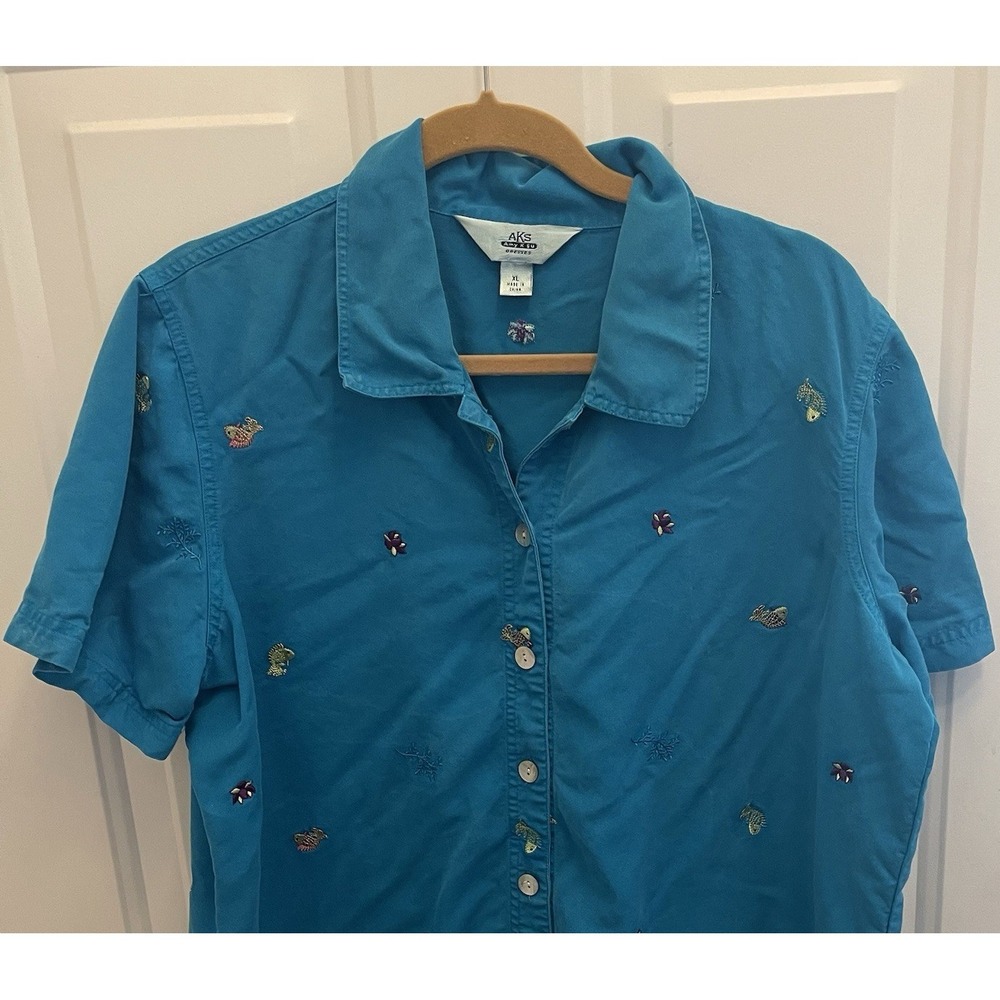 Amy K Su Embroidered Button Up Shirt Koi Fish Coral Turquoise Blue Womens XL